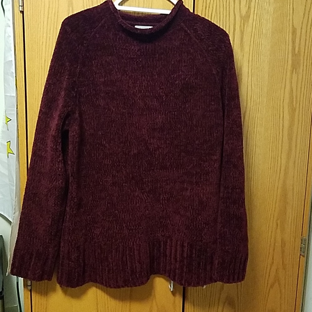 Velvet like maroon sweater